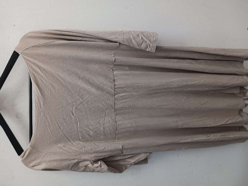 Muotikuu beige trikoomekko XL