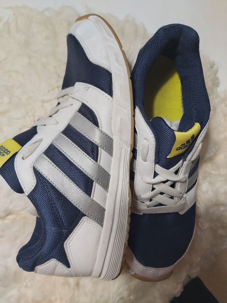 lenkkarit Adidas k.39.5 valk/sinin/kelta