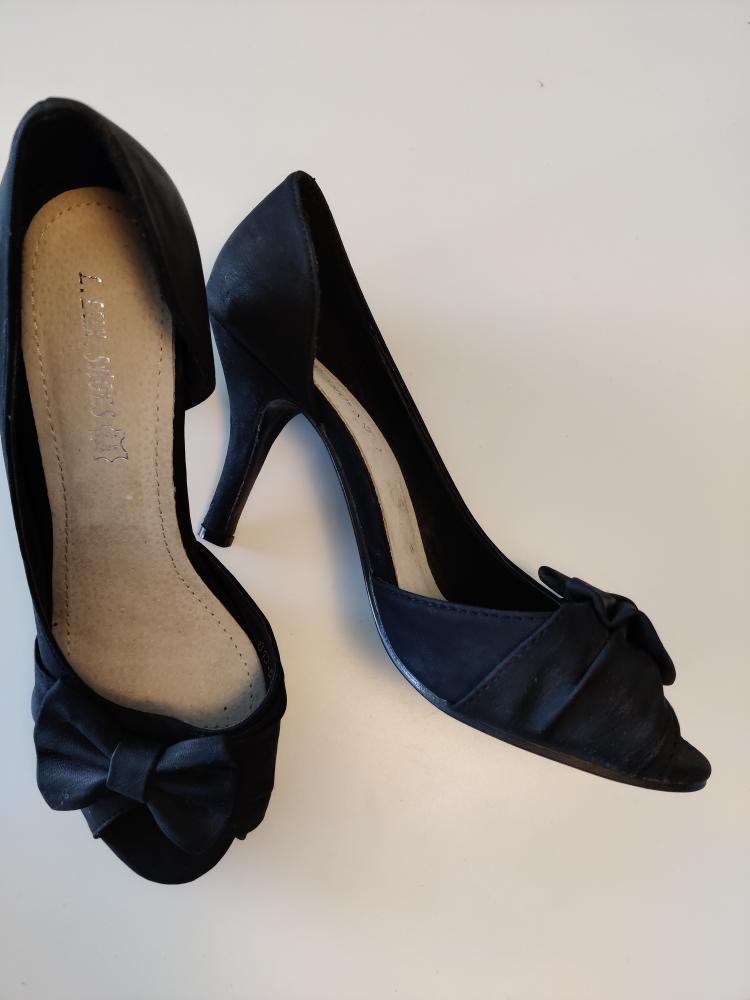 L Lux Shoes, sorte stiletter, ubrugte (39)