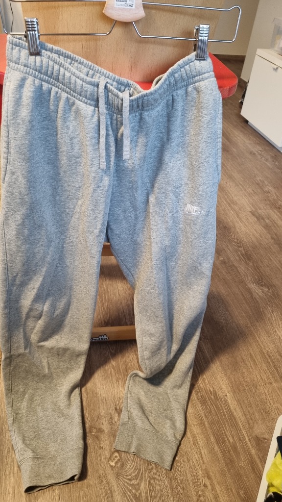 Nike M size