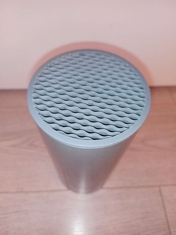 Grár hólkur fyrir hnífa