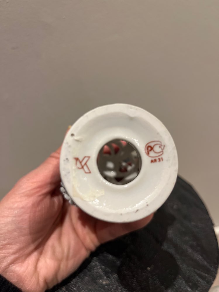 Lomosov posliinimuna