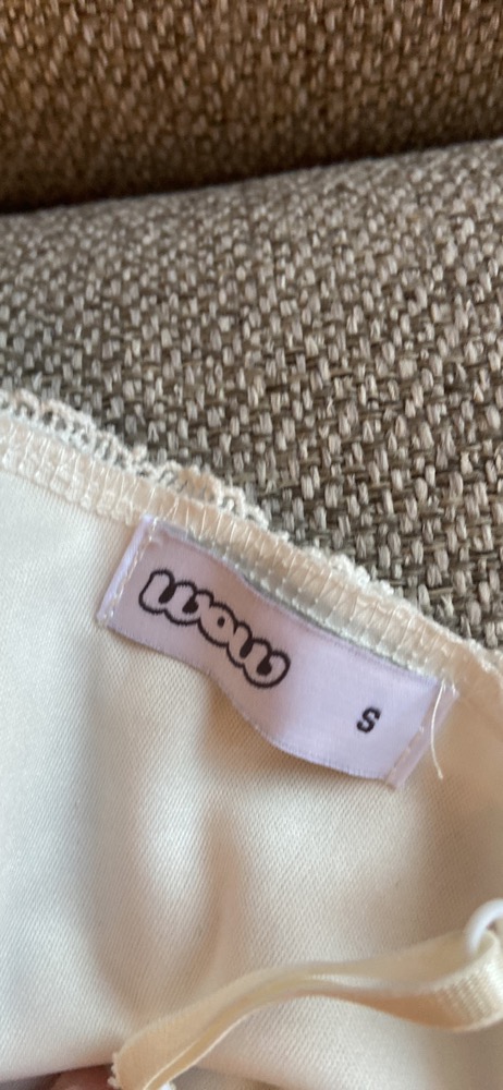 Hvit blondekjole fra WOW str S