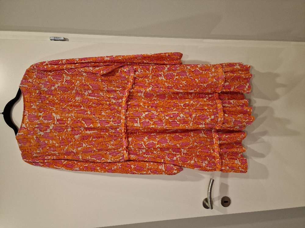 Kjóll appelsínugulur str XL