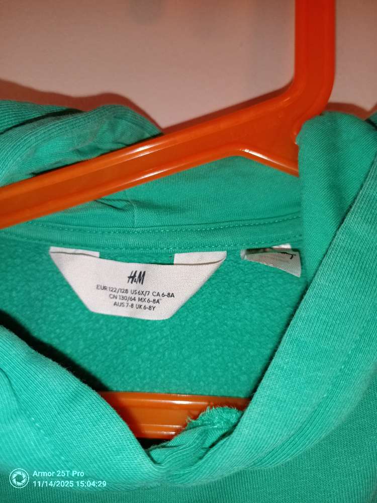 Græn H&M peysa St 122/128