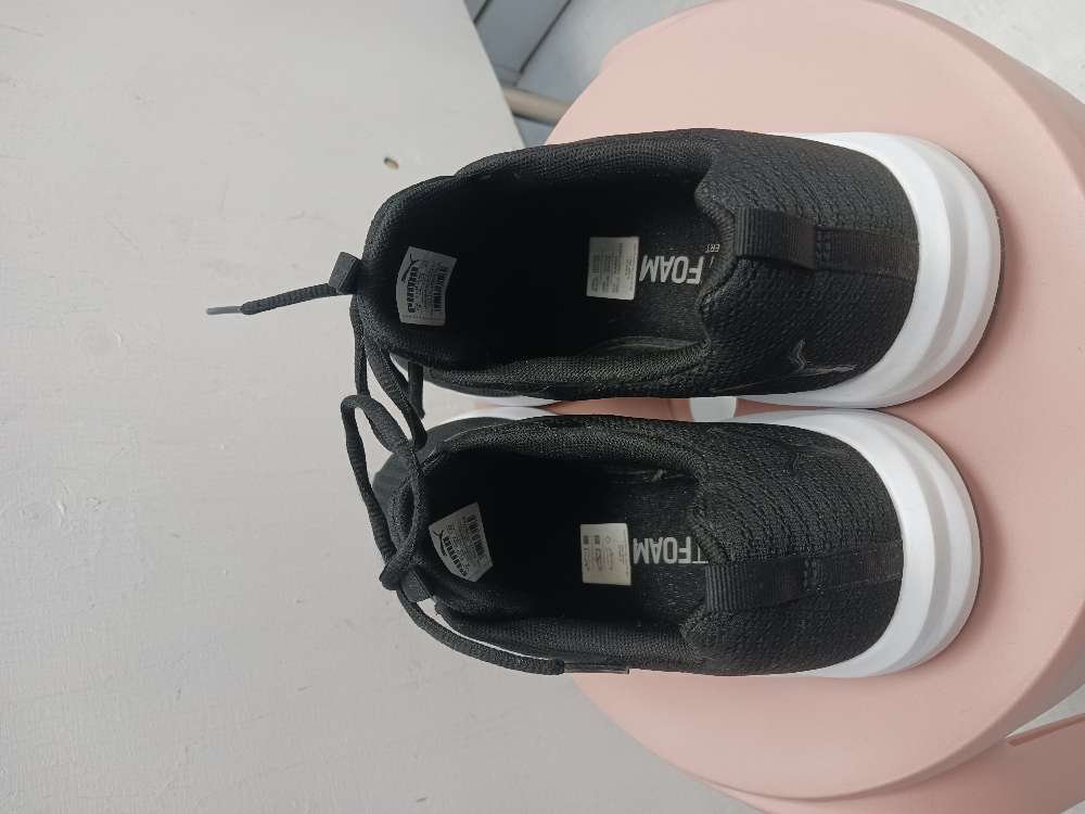 Puma Softfoam musta lenkkarit 42