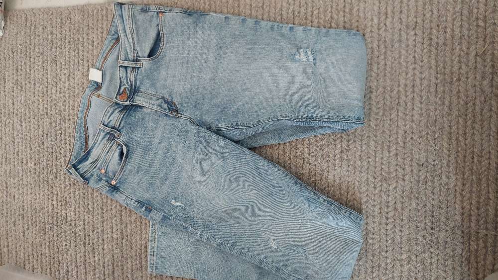 H&M vaaleat farkut koko 170cm