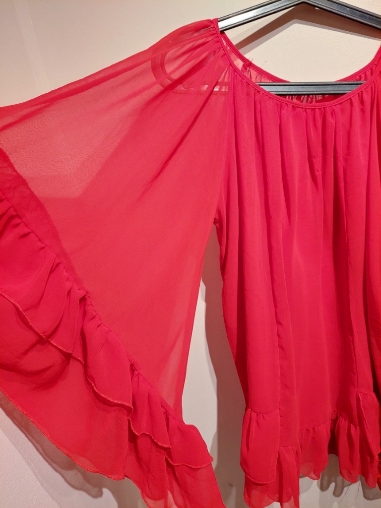 Rauð blússa ca L