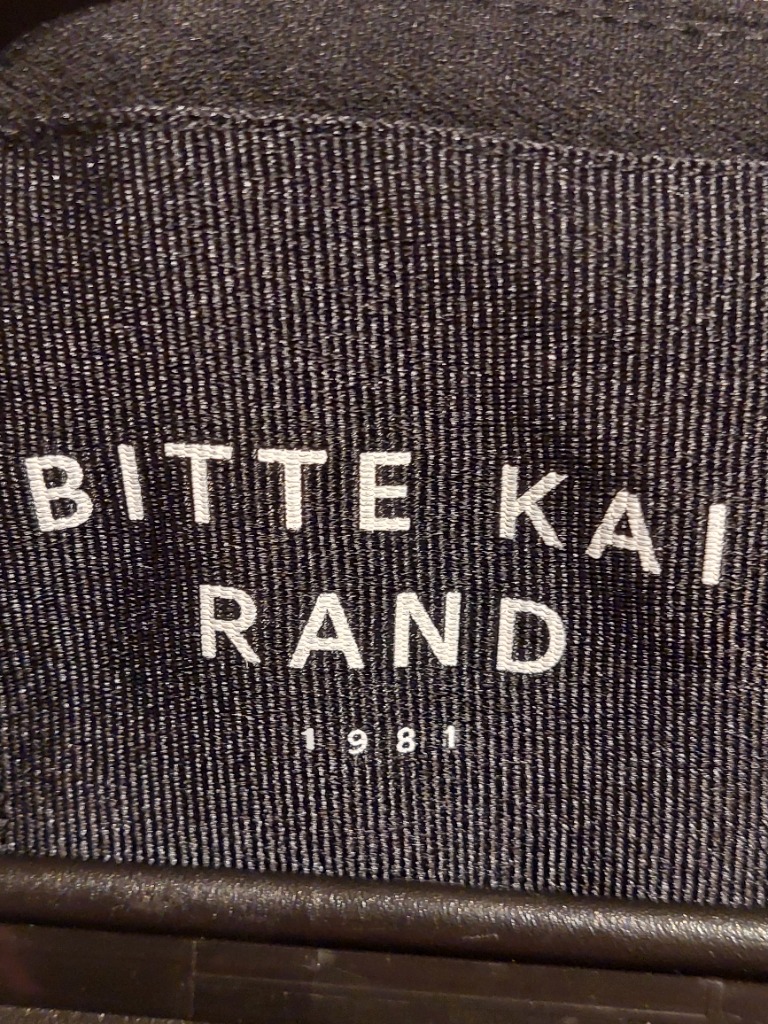 Svartur kjóll XL
