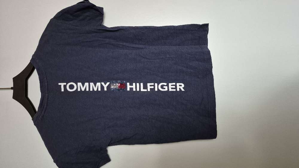 Tommy hilfiger t paita koko 140