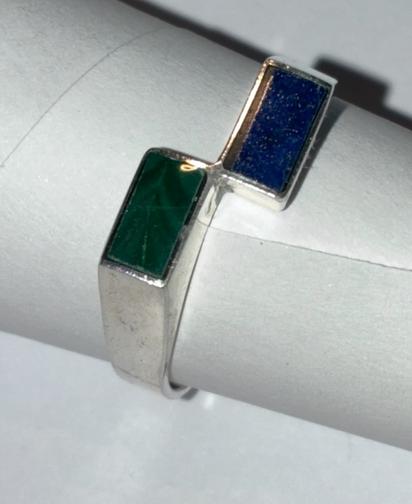 Sølvring med både lapislazuli/malakitt
