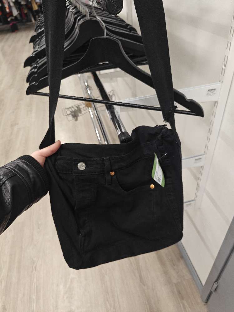 Käsintehty musta denimlaukku