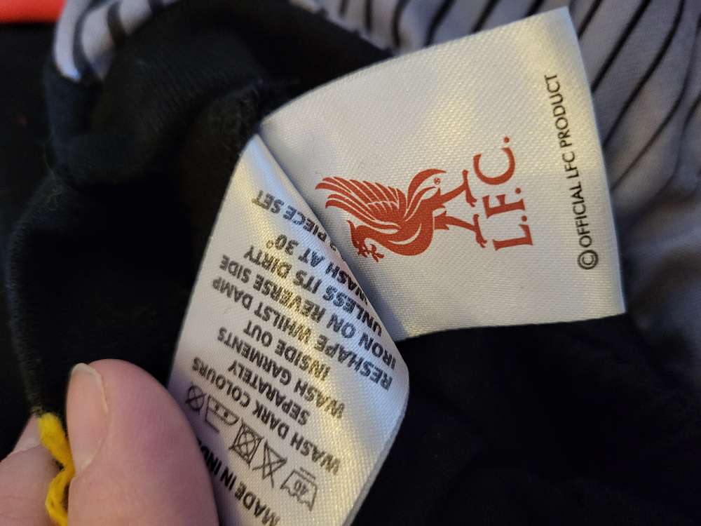 Liverpool náttföt st. 11-12 ára