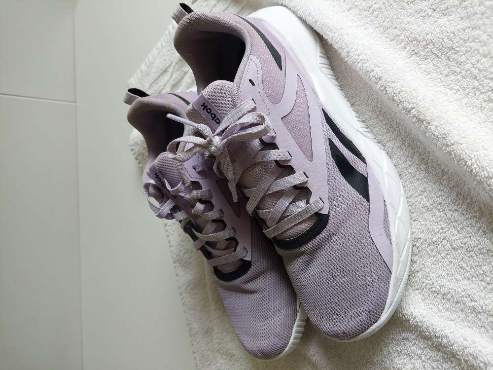 Reebok strigaskór str 40,5 mjúkir