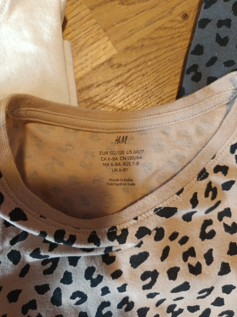 HM Set 122/128 ónotað