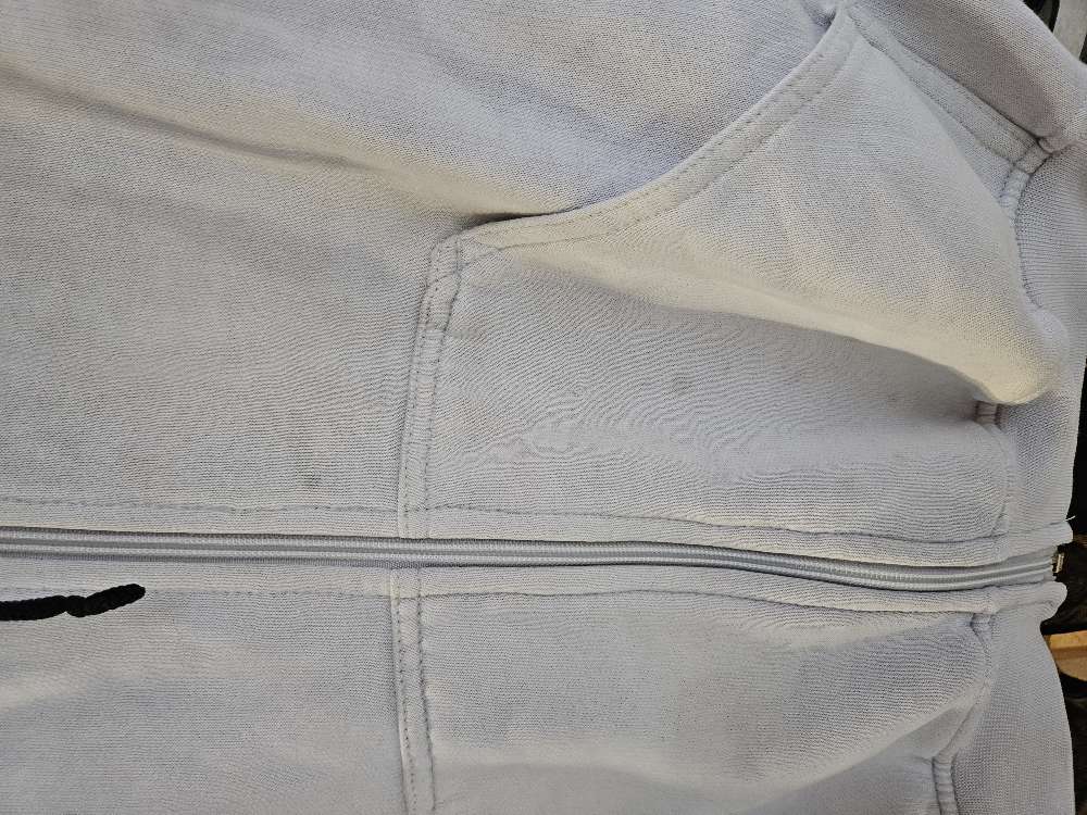 Adidas huppari S-M tahroja!