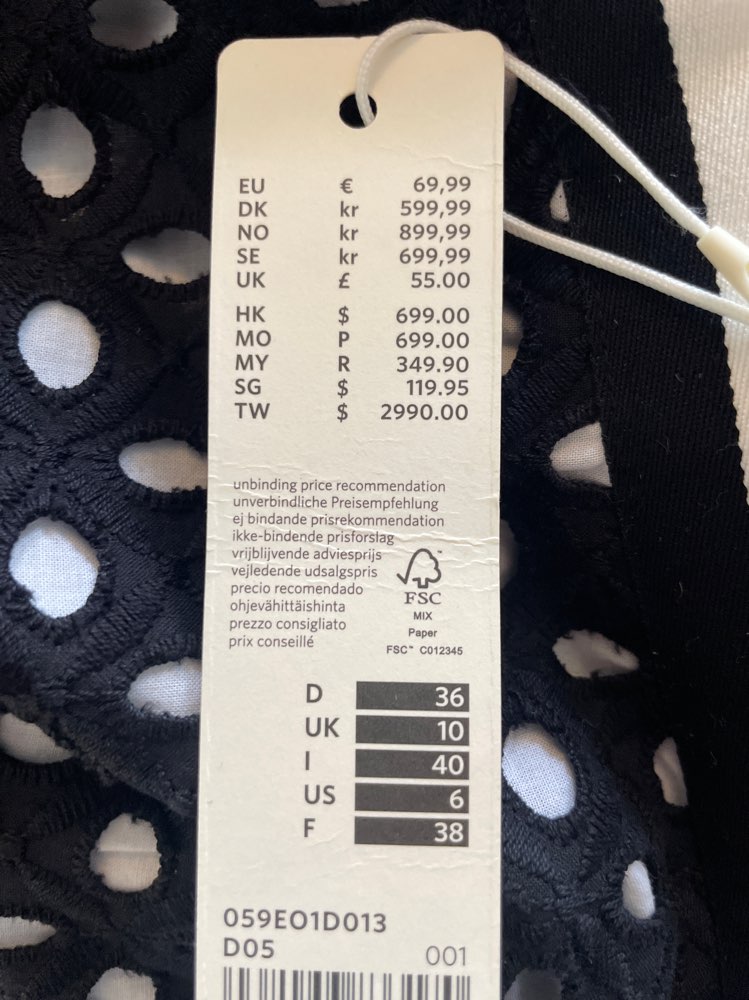 Svart og hvitt skjørt, nytt.Esprit 36