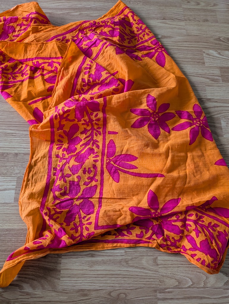 Oranssi huivi