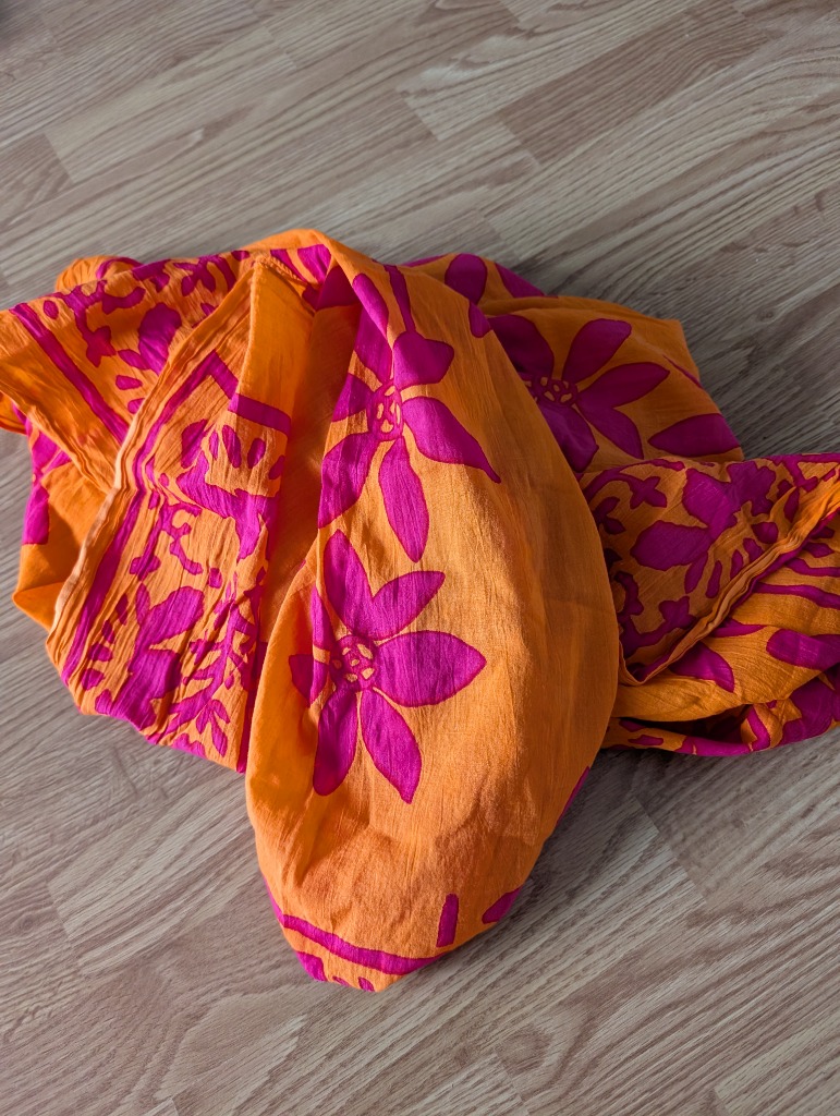 Oranssi huivi