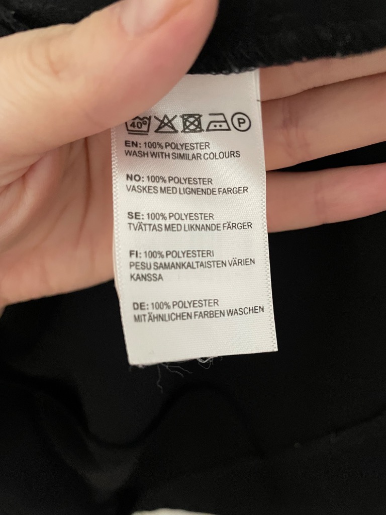 BikBok musta takki, M