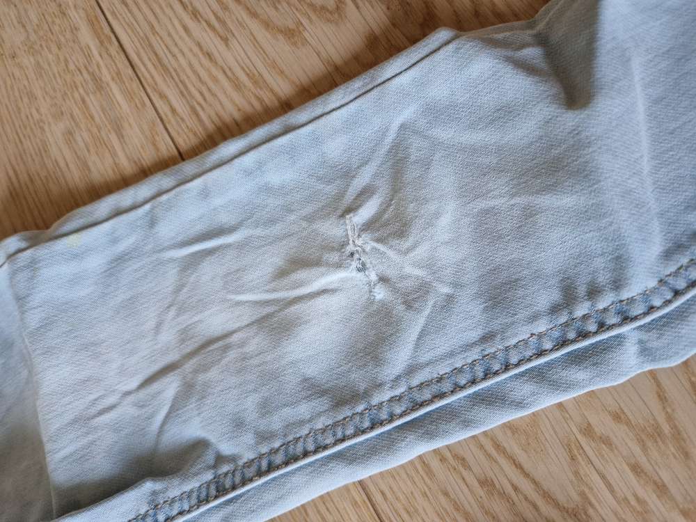 Str104 Jeansleggings lys, hull kne