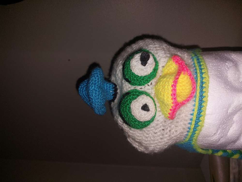 Prjónahúfa. Andrés önd. Sirka 2-4 ára