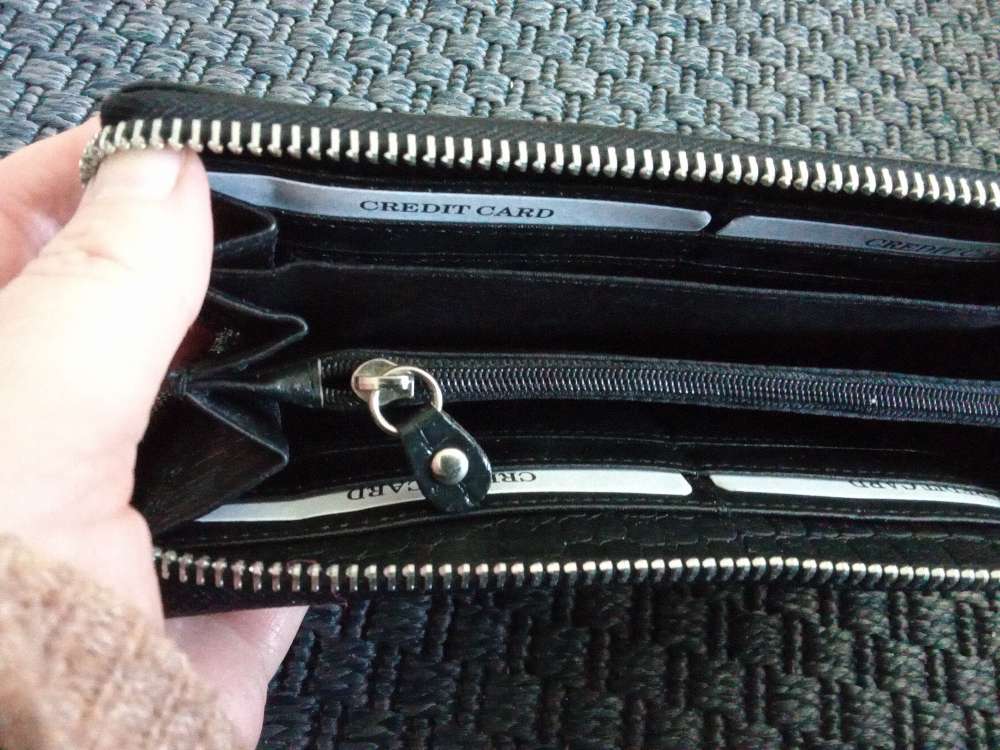 Naisten lompakko musta