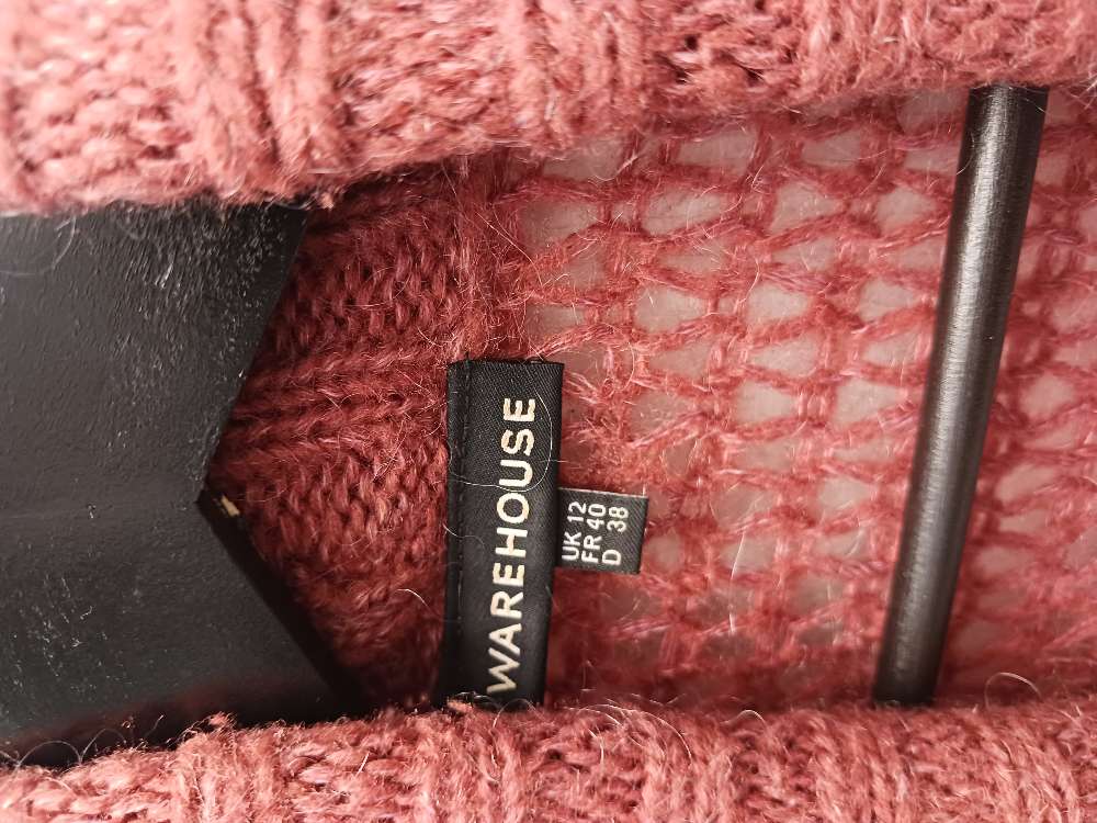 Warehouse punertava neule 40