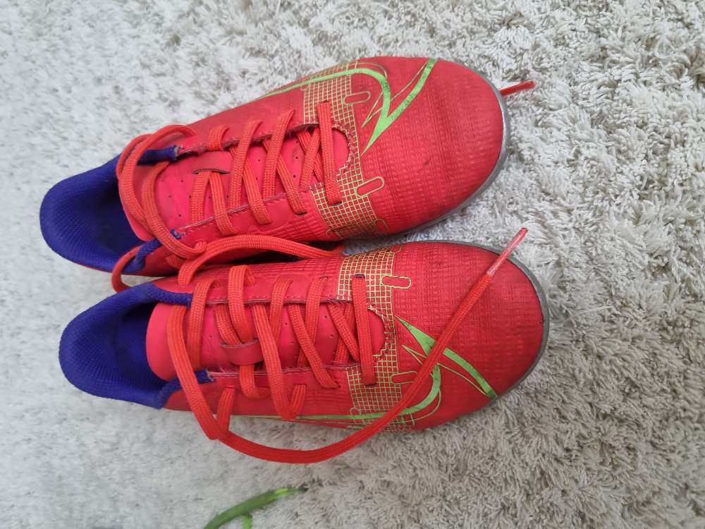 Nike Mercurial nappikset, 32