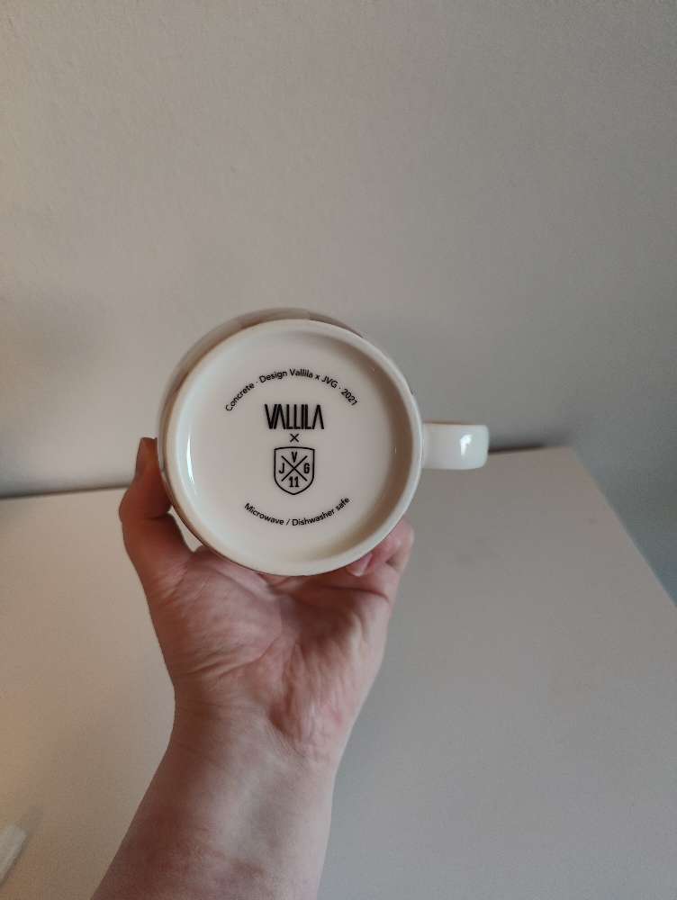 Vallila x Jvg raidat ja kolmiot