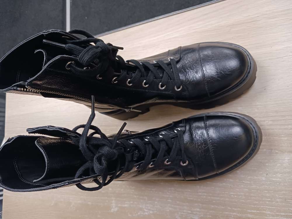 ERI KOKOISET M. Kors mustat maiharit