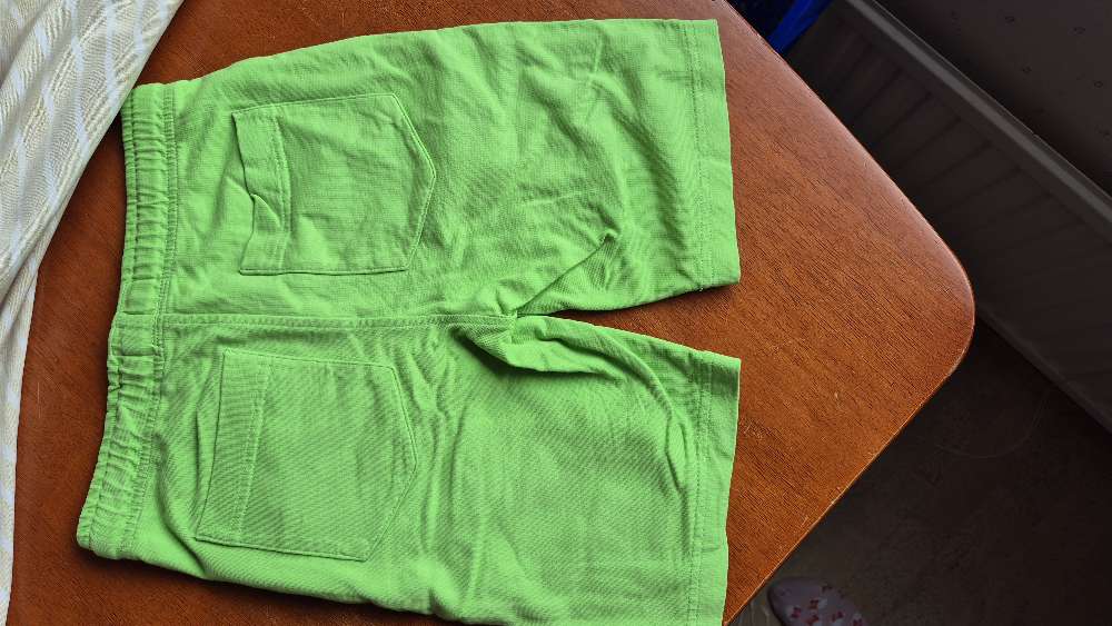 Bogi vihr. Shortsit koko 128/134