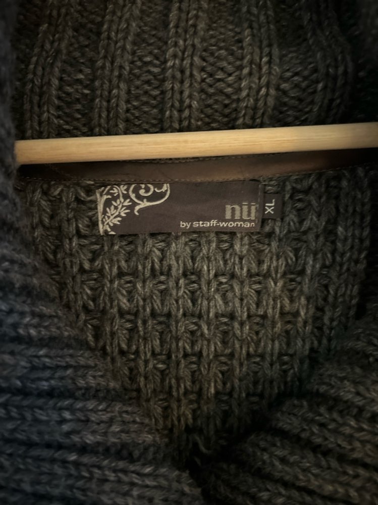 «Nu by staff» Strikkejakke