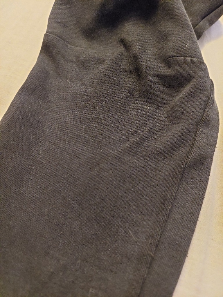 Nike tech buxur ca 140