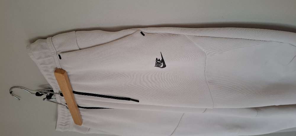Nike st. S hvítar buxur