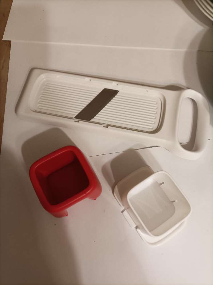 Tupperware Mini Mando