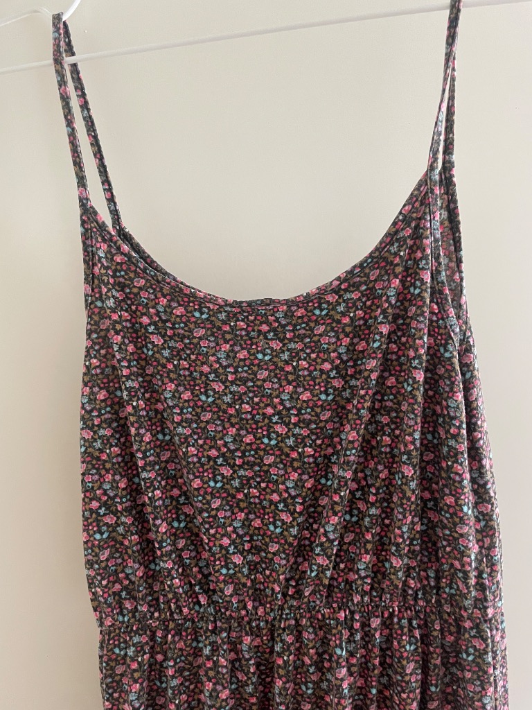 Kukkakuosinen Bikbok maximekko, S