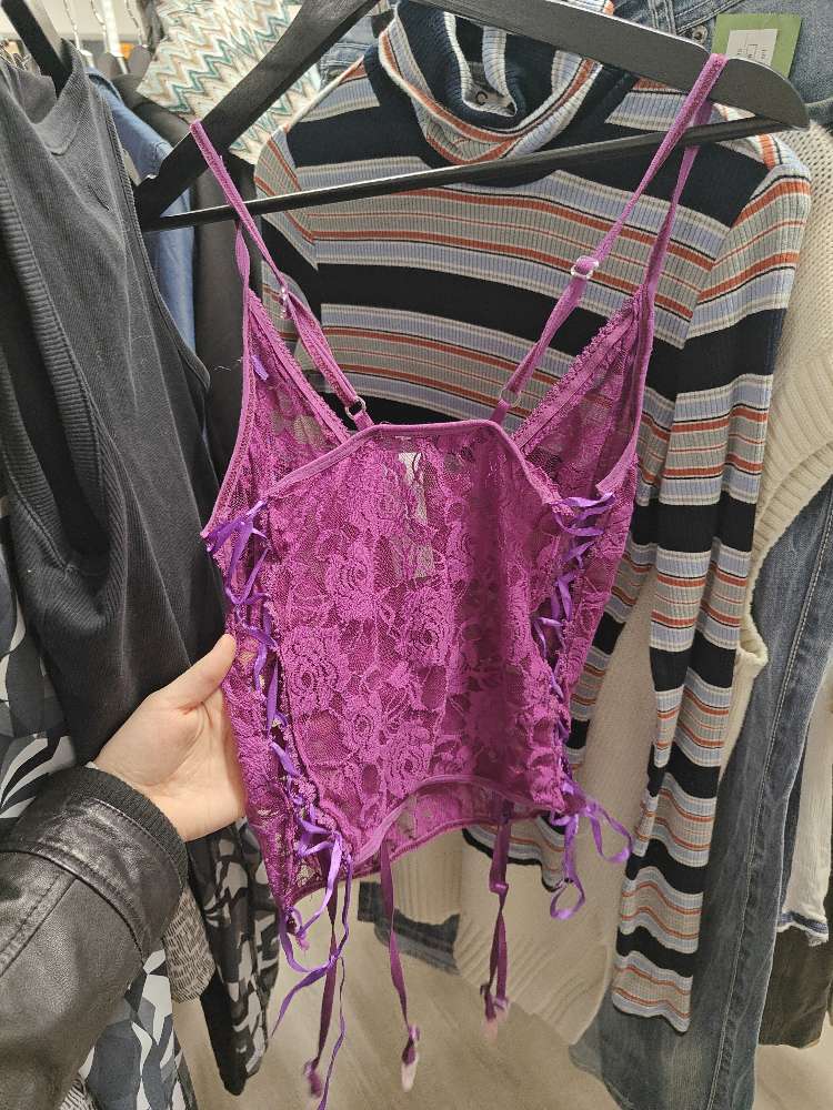 Violetti pitsitoppi, XS/S