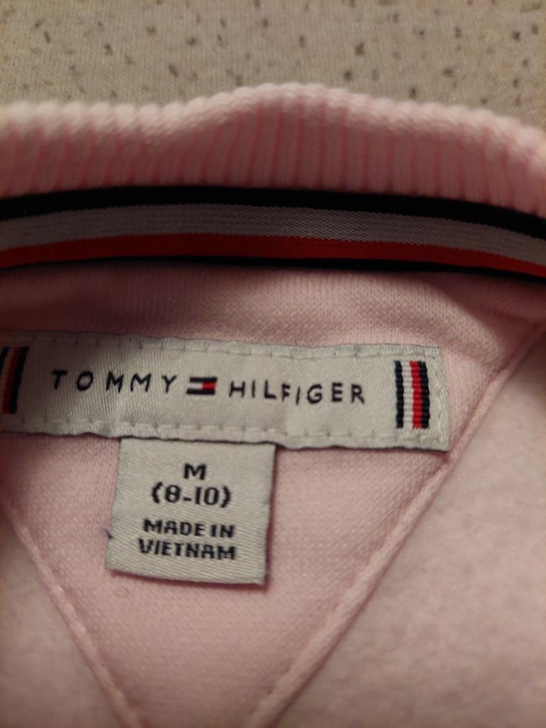 Tommy bleik peysa 