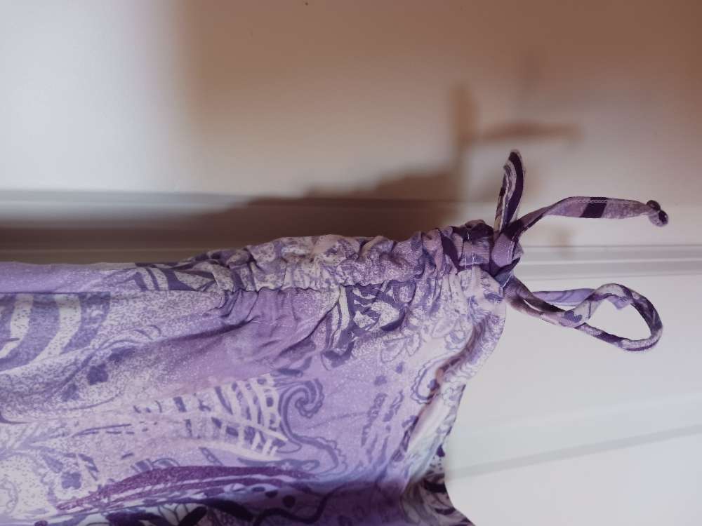 Cellbes lilakuvioinen paita, koko 46/48