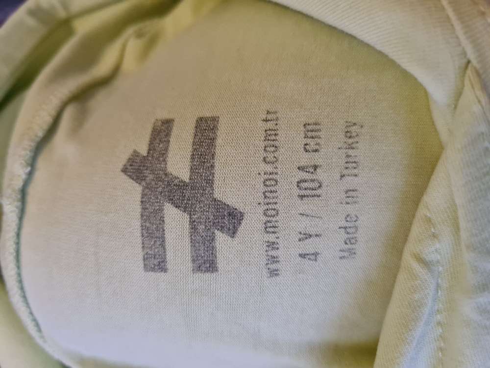 Límóna T-shirt með hettu 104