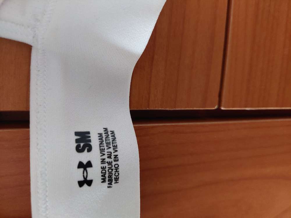 Under Armour toppur str s-m