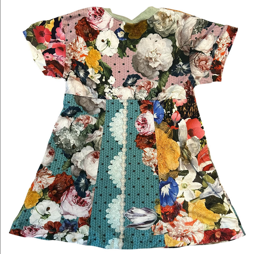 Uusi Kukkamekko, koko 104cm