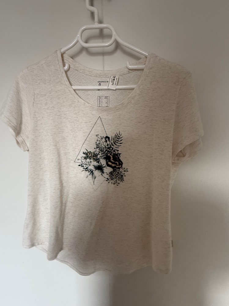 Ullarbolur ónotuð flík