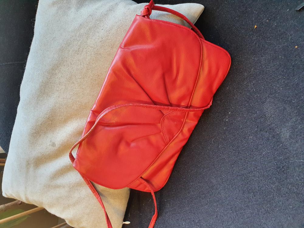 Rød taske