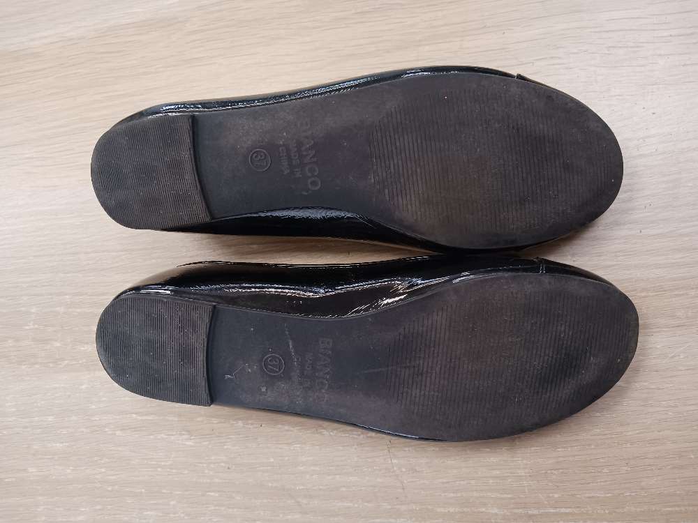 Bianco mustat ballerinat 37