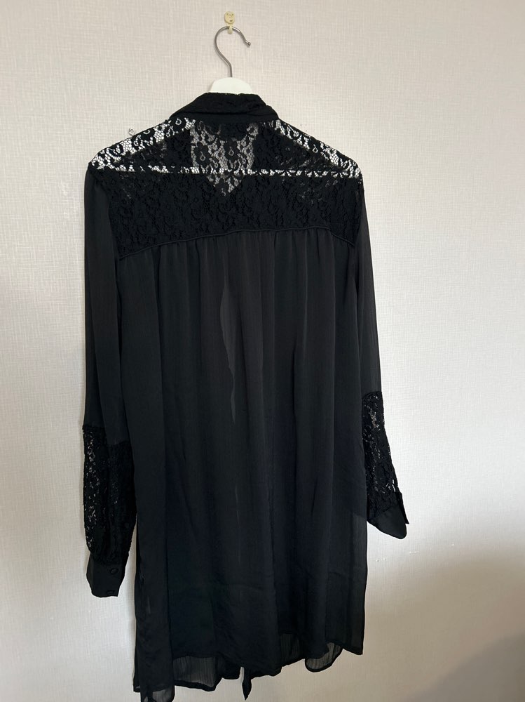 Zizzi musta pitsipaita