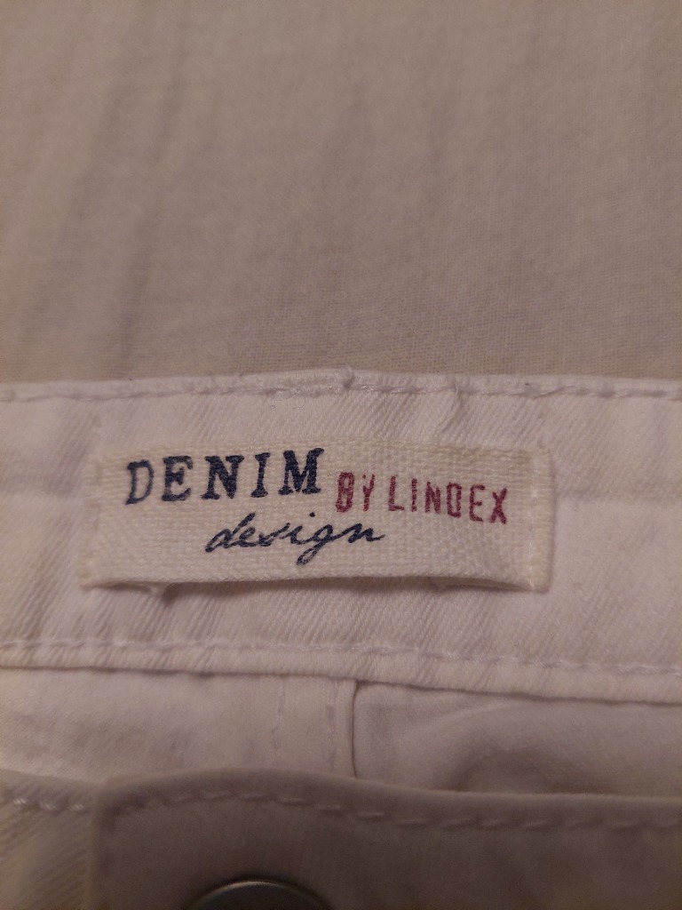 Lindex hvítar buxur 38