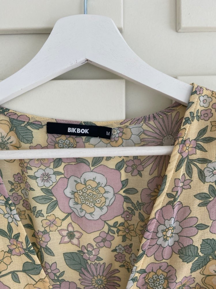 Blomstrete bluse str M