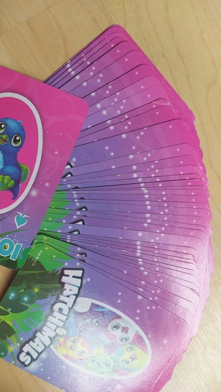Lasten Hatchimals-pelikortit